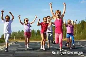 如何从篮球表演赛中学到实用的防守技巧_1